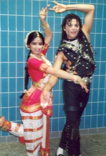 daimyo dja met indian dance girl 20100114 1970956131